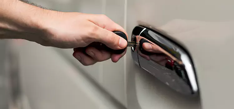 Why Choose Our Auto Locksmith Team in Quincy, IL?