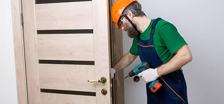 Replace Internal Door Handle with Lock Quincy